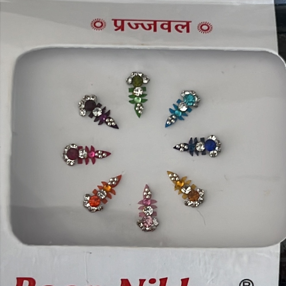 Long bindi - Picture 2 of 2